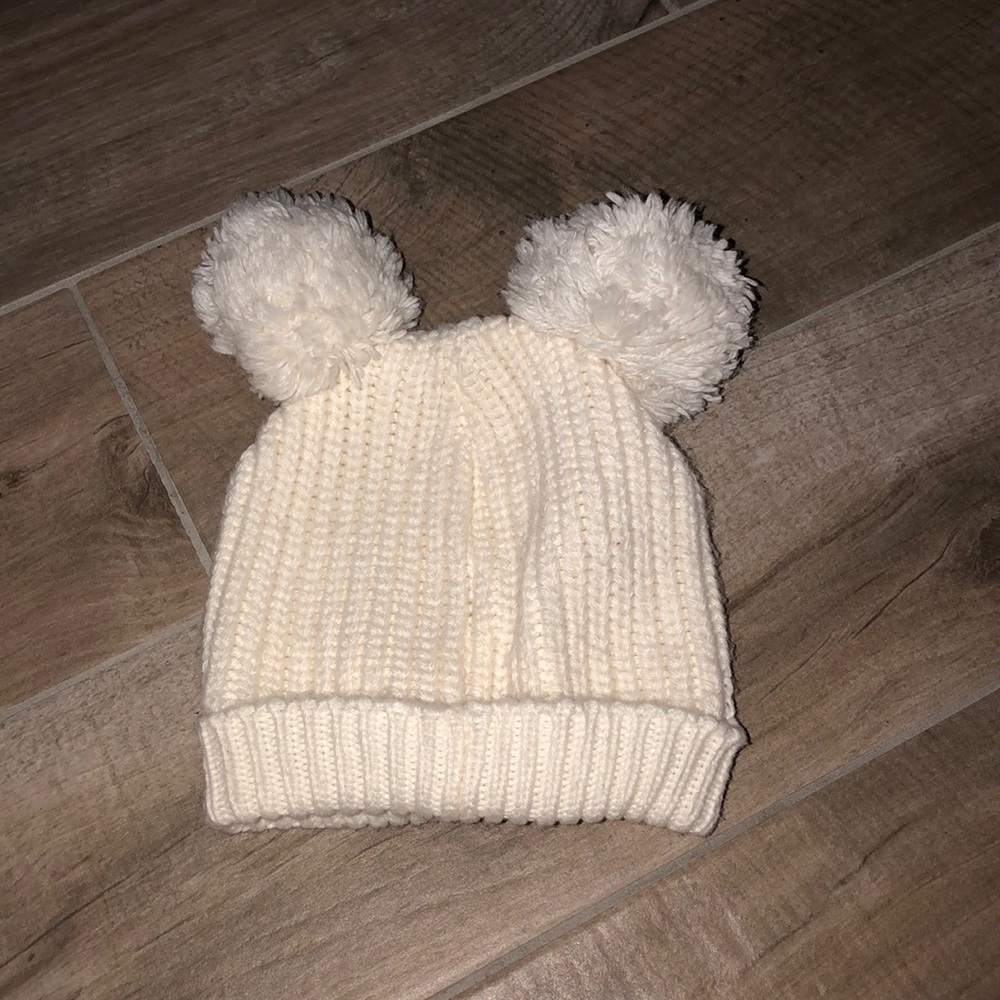 POM POM BEANIE